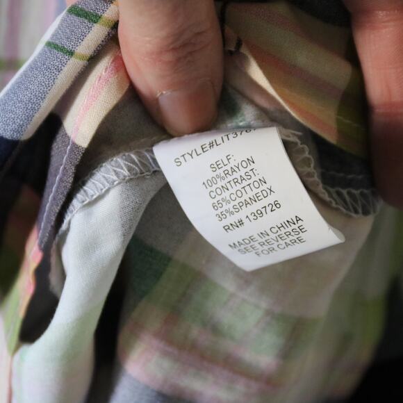 NWT Women's Honey Punch Plaid Lace Button Down Long Sleeve Medium - Picture 6 of 6